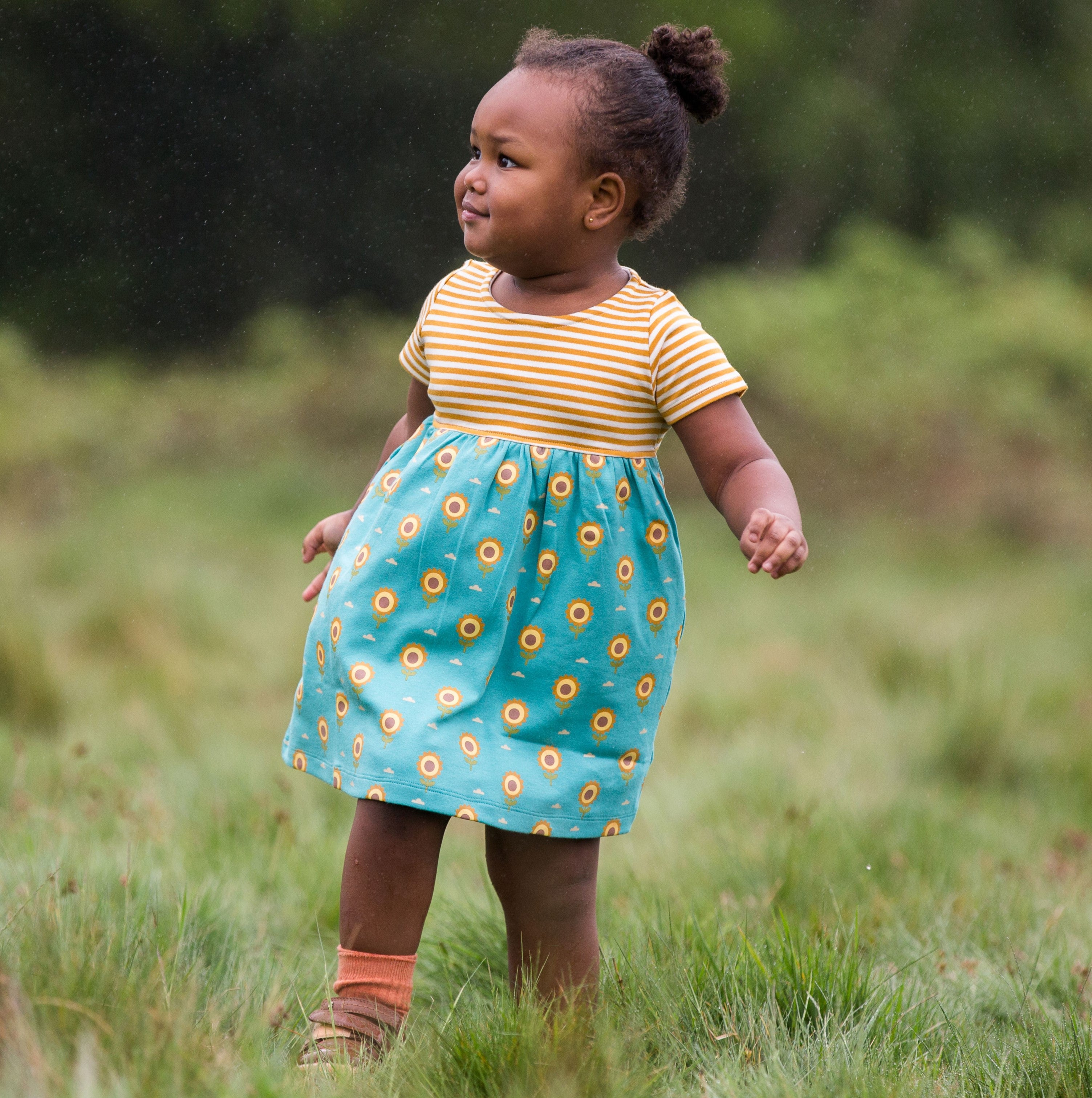 Little girl 2024 sunflower dress